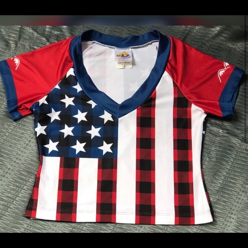 Twin peaks jersey. ISO! Searching for a size small or medium for sale.
